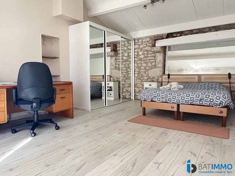 Maison - 248 m² - 7 pièces