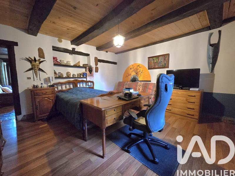 Maison - 93 m² - 5 pièces