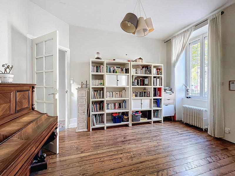 Maison de village - 157 m² - 8 pièces