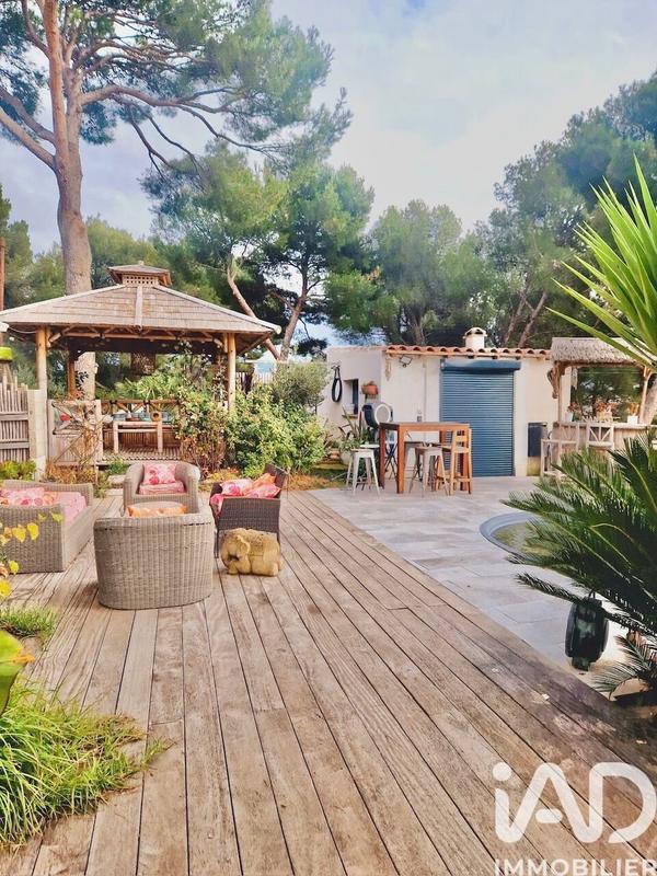 Maison - 267 m² - 11 pièces