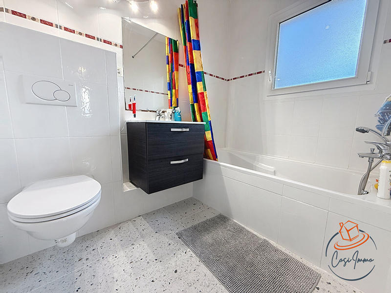 Maison - 168 m² - 6 pièces