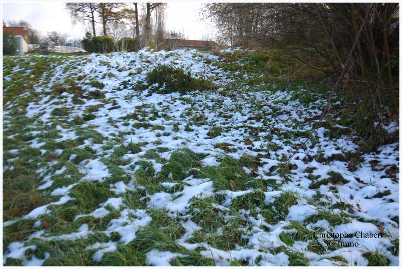 Terrain constructible - 725 m²