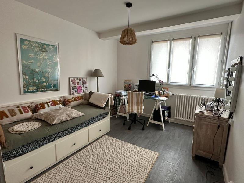 Appartement - 80 m² - 4 pièces