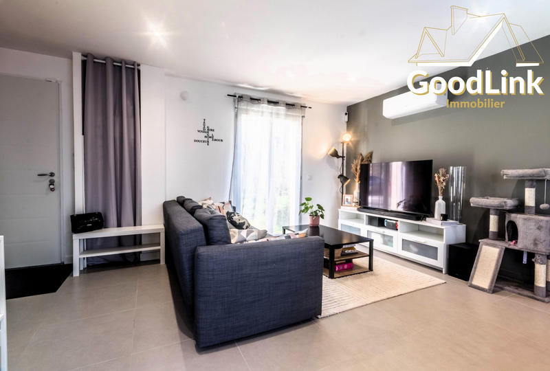 Maison traditionnelle - 95 m² - 6 pièces