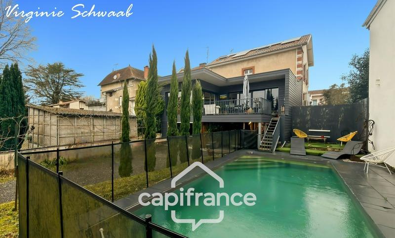 Maison bourgeoise - 286 m² - 10 pièces