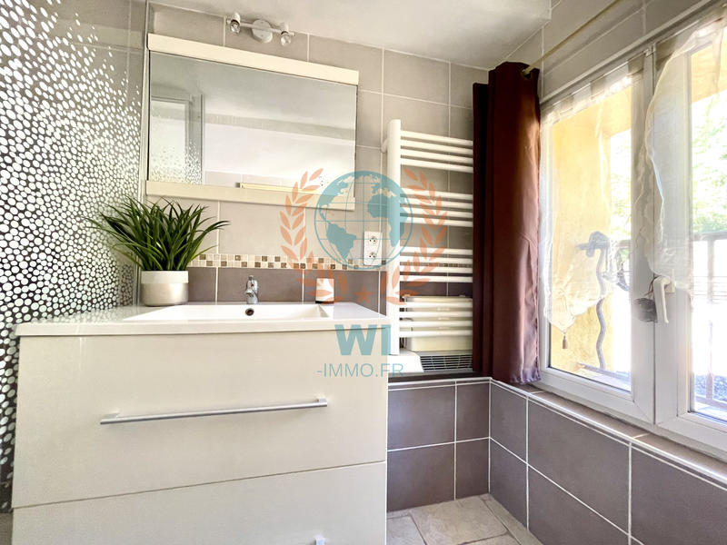 Maison de village - 90 m² - 5 pièces