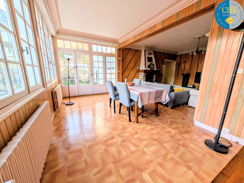 Maison - 197 m² - 8 pièces