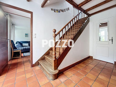 Maison - 272 m² - 7 pièces