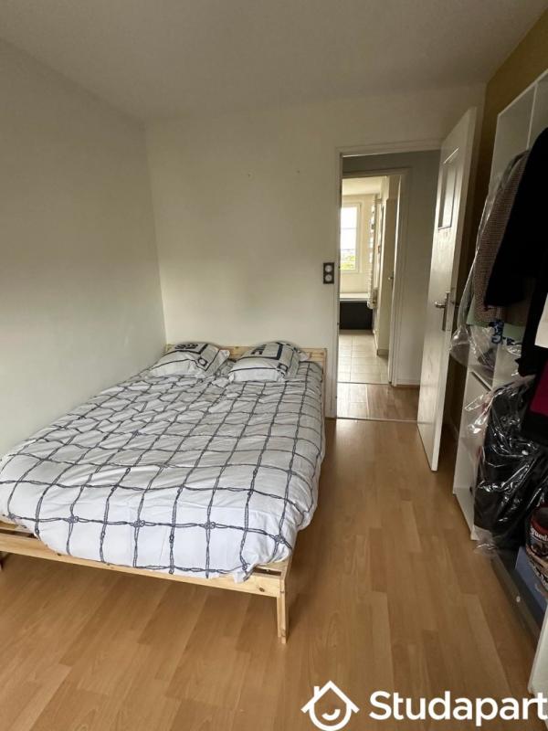 Chambre - 10 m² - 1 pièce