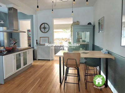 Maison - 181 m² - 7 pièces