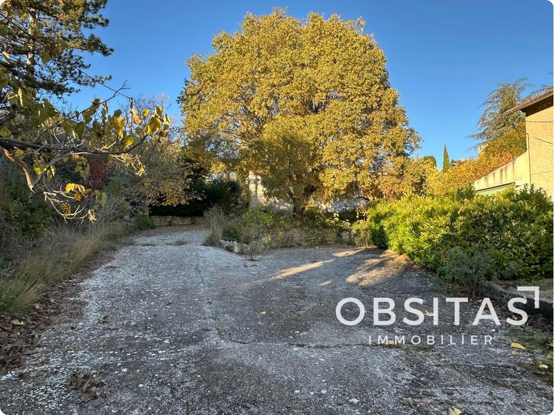 Maison - 263 m² - 13 pièces