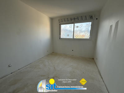 Maison - 81 m² - 5 pièces