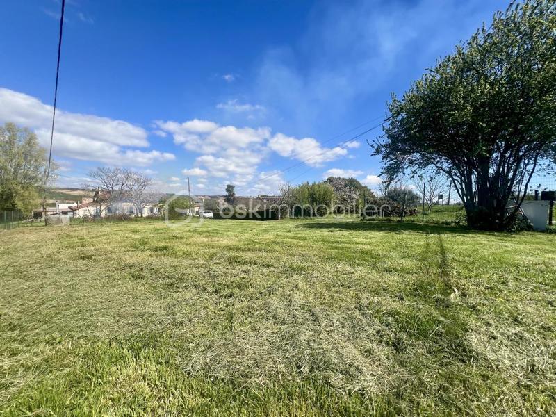 Terrain constructible - 703 m²
