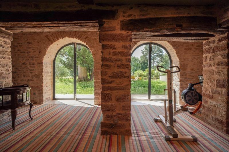 Maison - 422 m² - 9 pièces