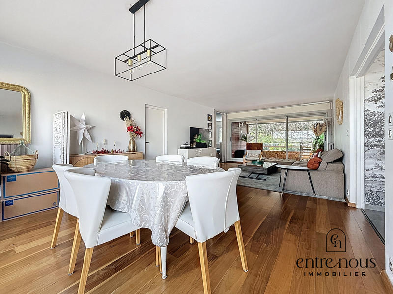 Appartement - 122 m² - 5 pièces