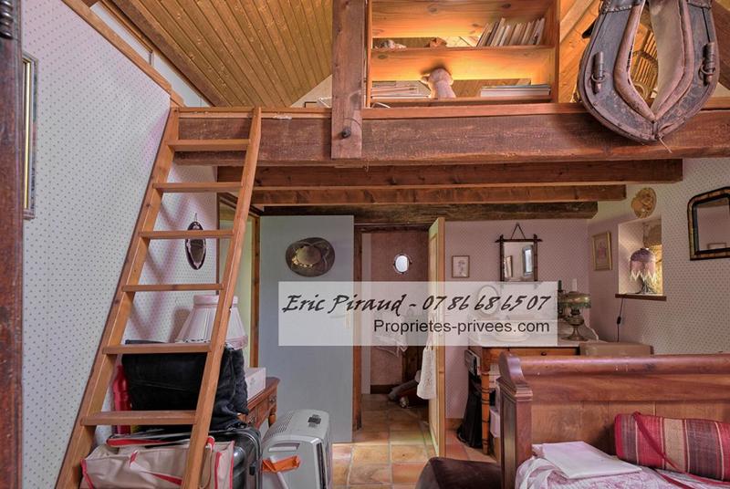 Maison - 240 m² - 8 pièces