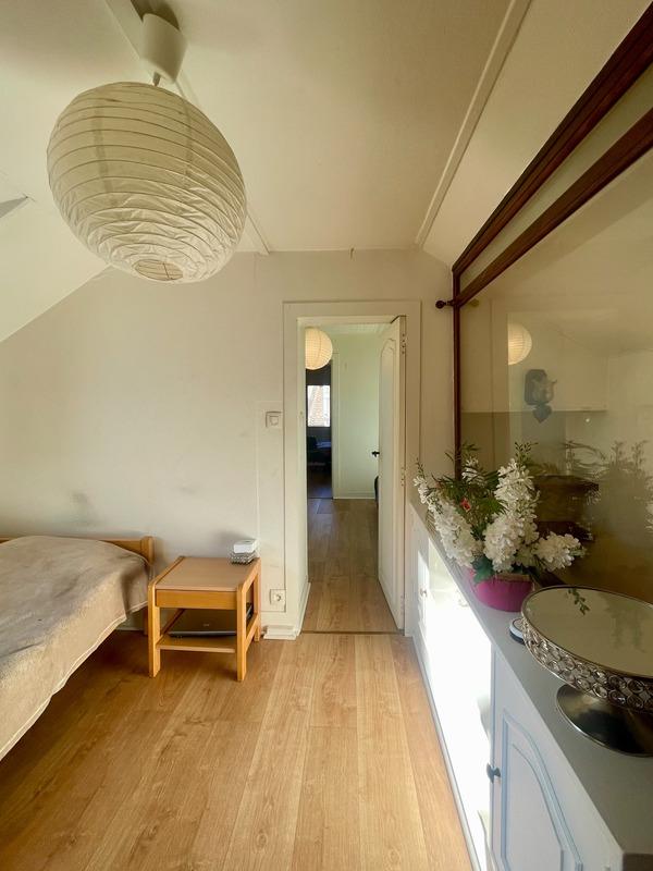 Maison - 179 m² - 8 pièces