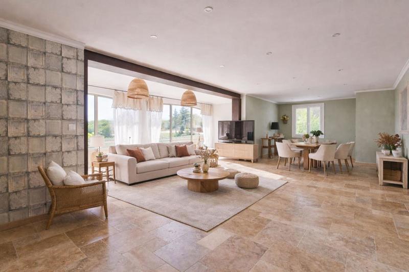 Maison - 223 m² - 8 pièces