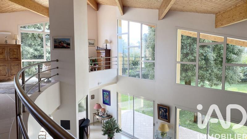 Maison de maîtres - 311 m² - 7 pièces