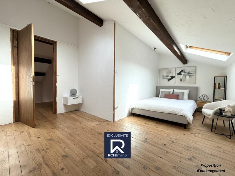 Maison traditionnelle - 124 m² - 7 pièces