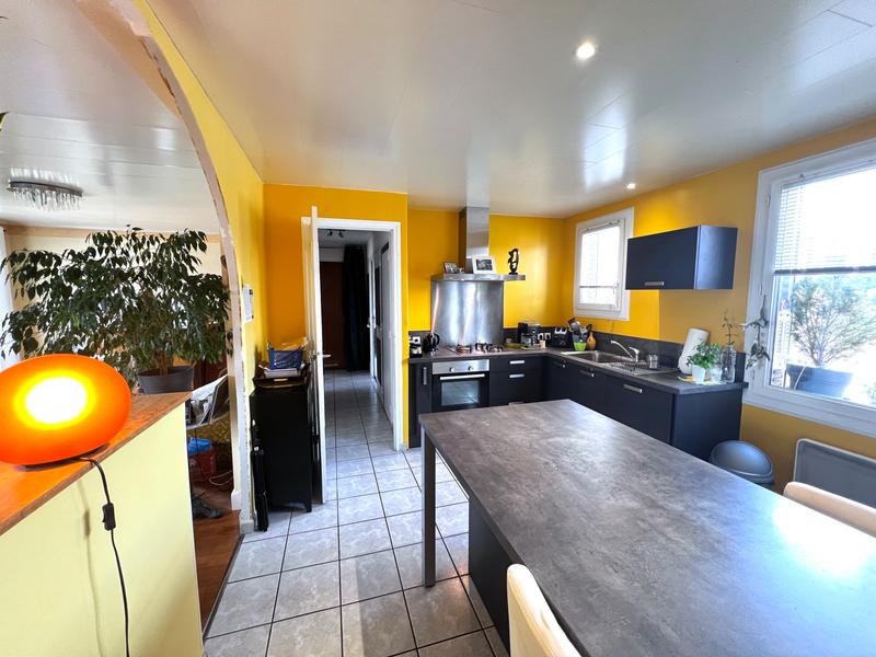 Appartement - 122 m² - 7 pièces