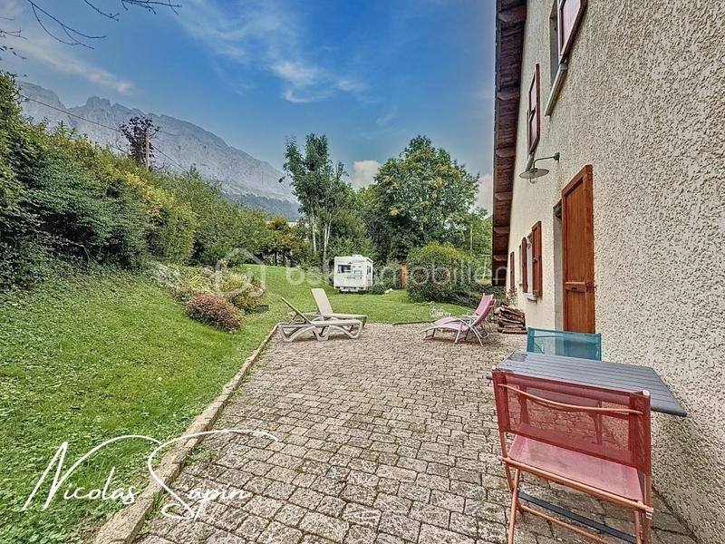 Maison - 144 m² - 7 pièces