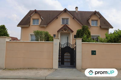 Maison contemporaine - 221 m² - 6 pièces