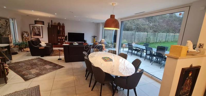 Maison - 164 m² - 5 pièces