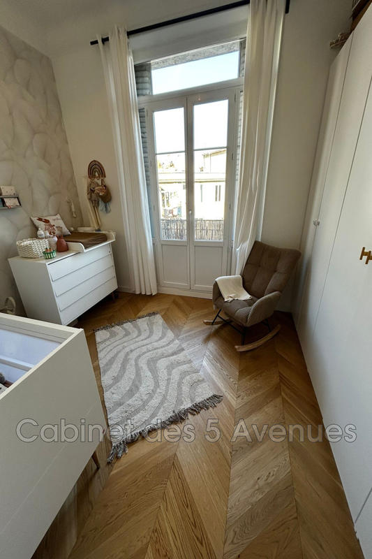 Appartement - 90 m² - 4 pièces