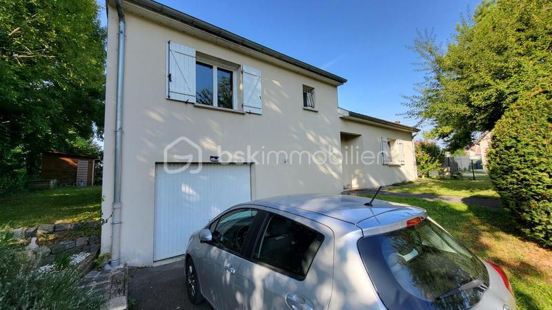 Maison traditionnelle - 120 m² - 5 pièces