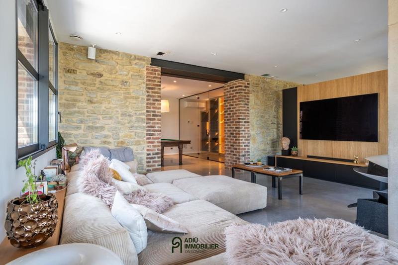 Mas - 345 m² - 7 pièces