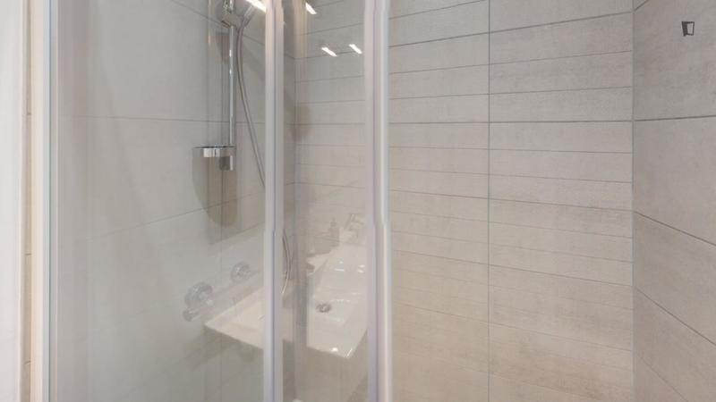 Chambre - 16 m² - 5 pièces