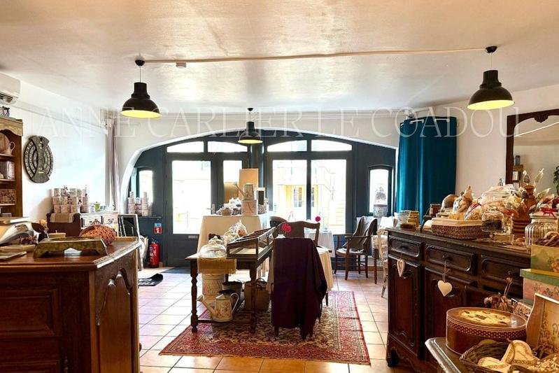 Immeuble - 151 m² - 6 pièces