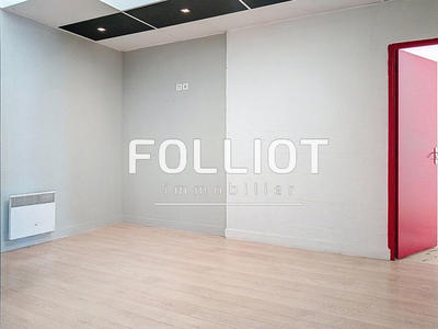 Local commercial - 443 m²