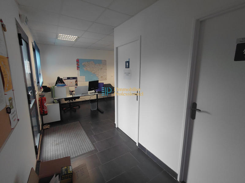 Local d'activités - 310 m²