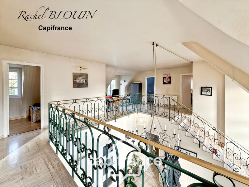 Maison - 186 m² - 7 pièces