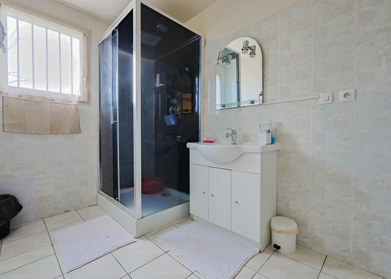 Maison - 151 m² - 8 pièces