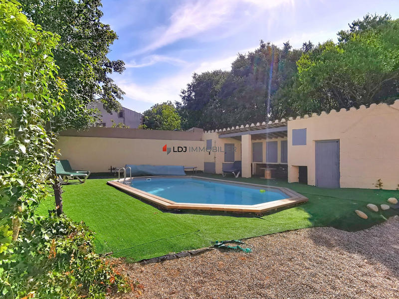 Maison - 157 m² - 6 pièces