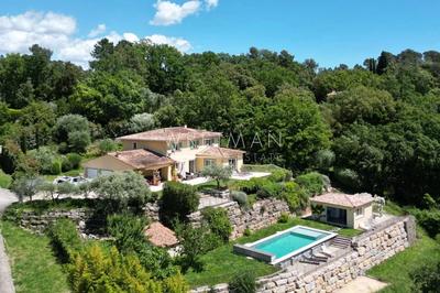 Villa - 210 m² - 7 pièces