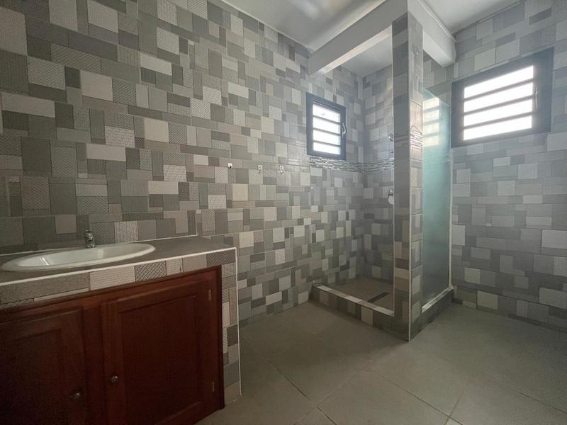 Appartement - 90 m² - 3 pièces