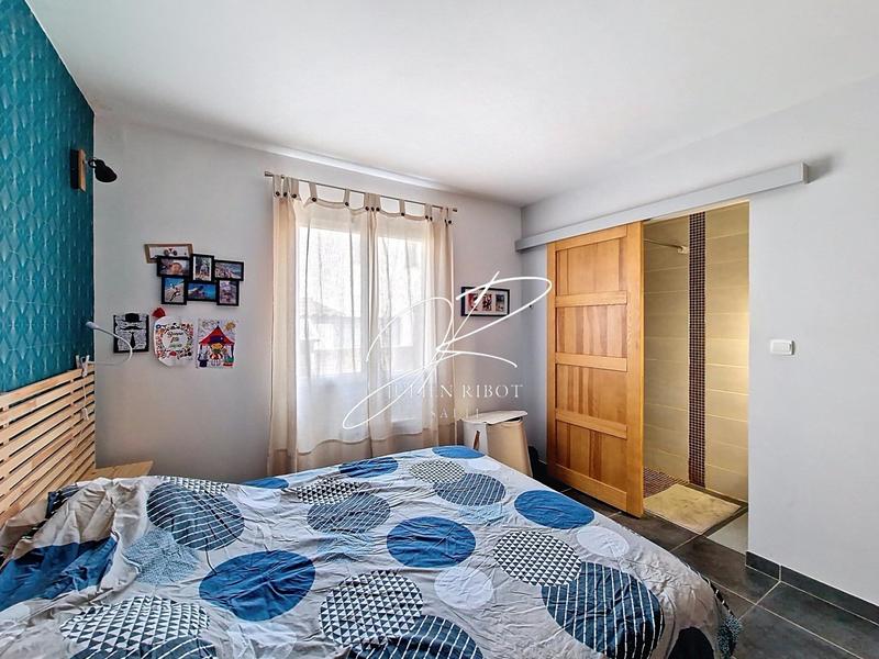 Maison - 111 m² - 5 pièces