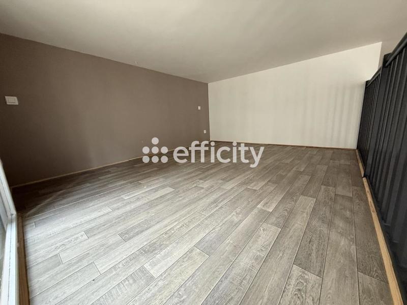 Appartement - 90 m² - 5 pièces