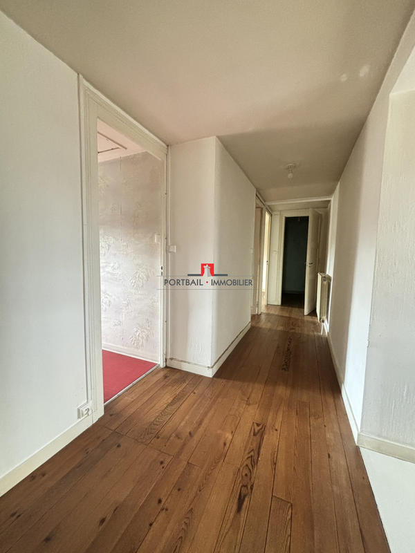 Maison - 194 m² - 6 pièces