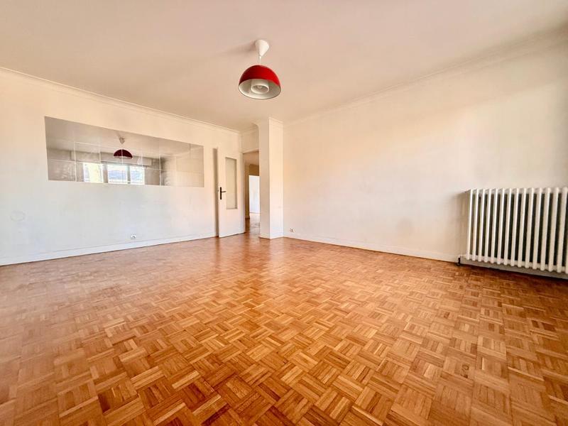 Appartement - 94 m² - 4 pièces