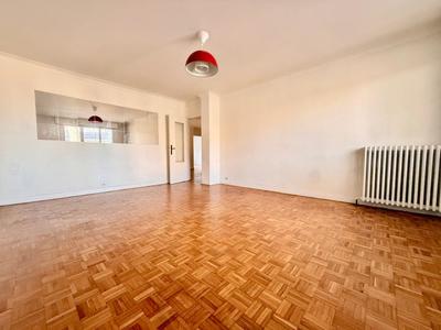 Appartement - 94 m² - 4 pièces