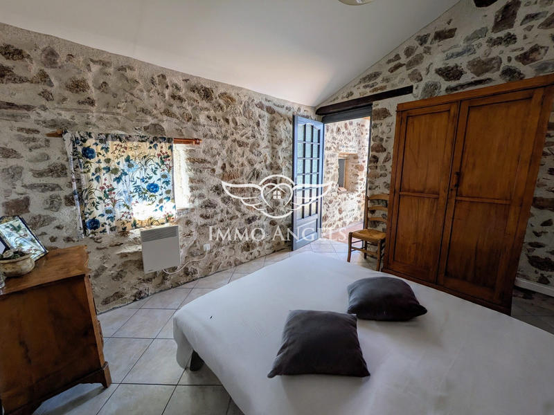 Maison - 255 m² - 10 pièces