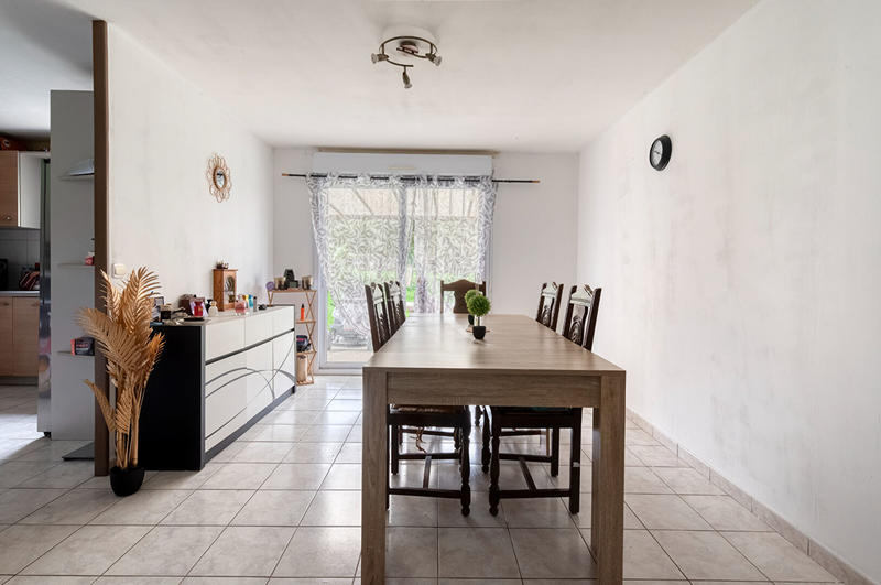 Maison - 92 m² - 6 pièces