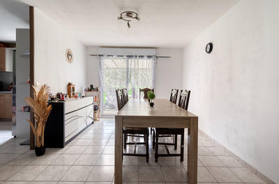 Maison - 92 m² - 6 pièces