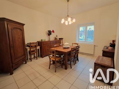 Maison - 122 m² - 6 pièces