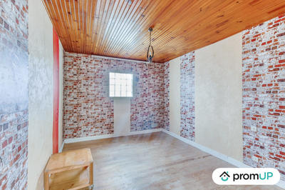 Maison - 225 m² - 1 pièce